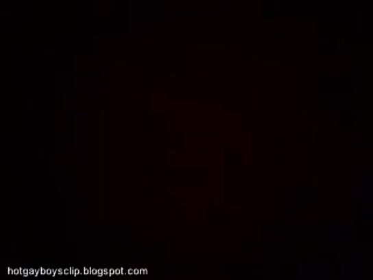 【ゲイ動画】パソコンの前で剥け切った巨根を扱きまくりオナニーを見せつけるジャニーズ系スリ筋美少年のオナニー！