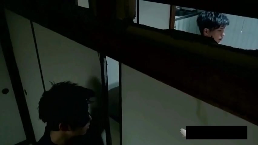 【ゲイ動画】褌スジ筋イケメン先生のオナニーを隠れ見ていたスリ筋美少年！「しゃぶってみろ」と呼び出されスパンキングセックスに！